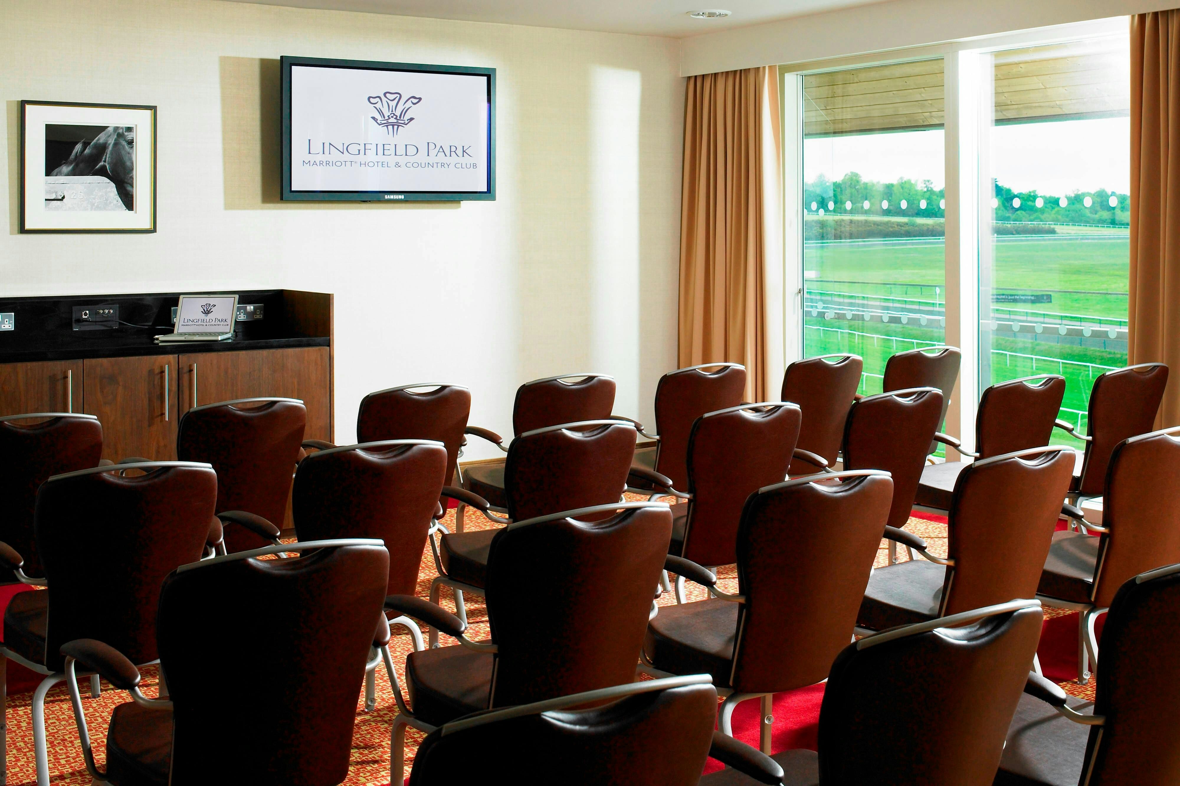 Lingfield Park Marriott Hotel Country Club 10/16