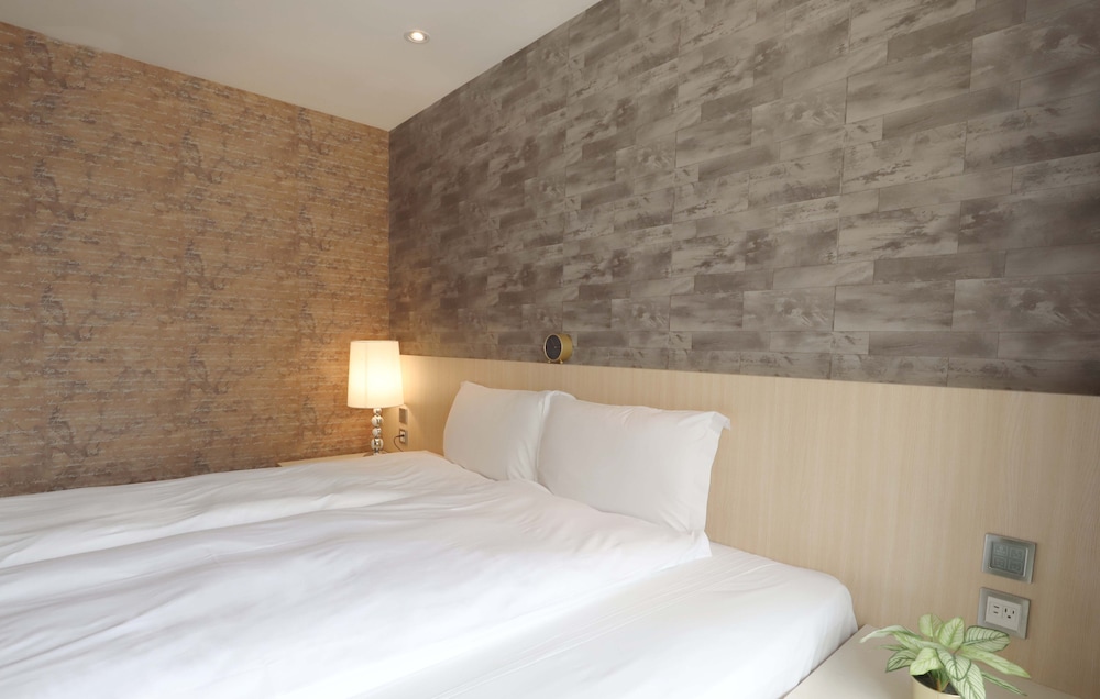 Talmud Hotel Yi Zhong Branch 25/50