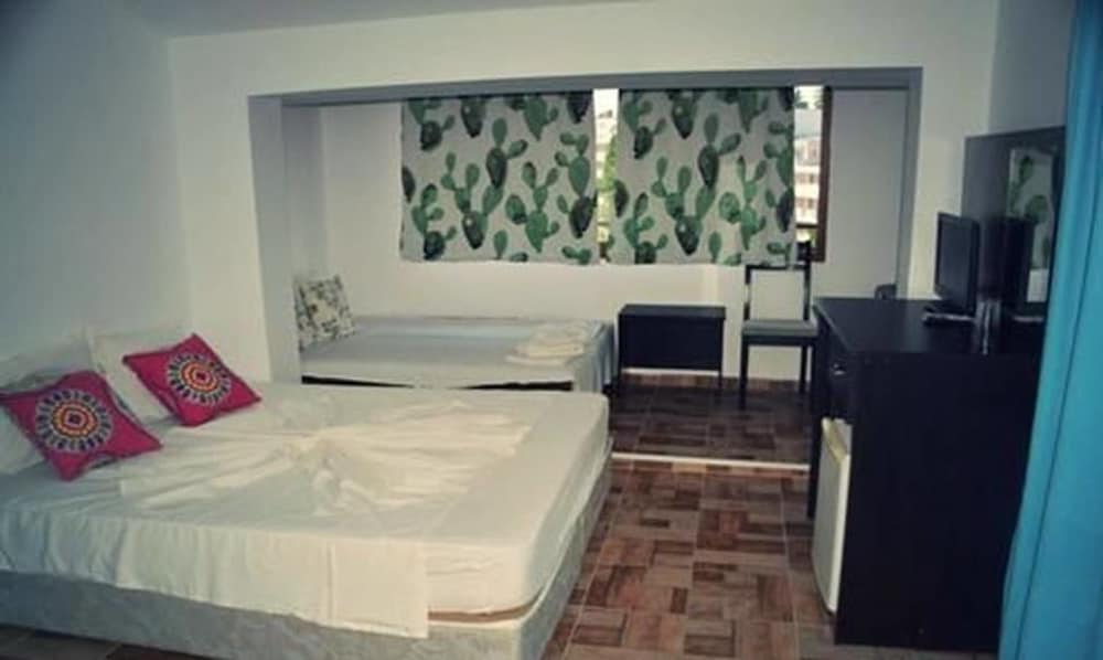 Salena Beach Hotel 15/50