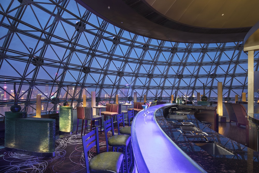 Radisson Blu Hotel Shanghai New World 64/71