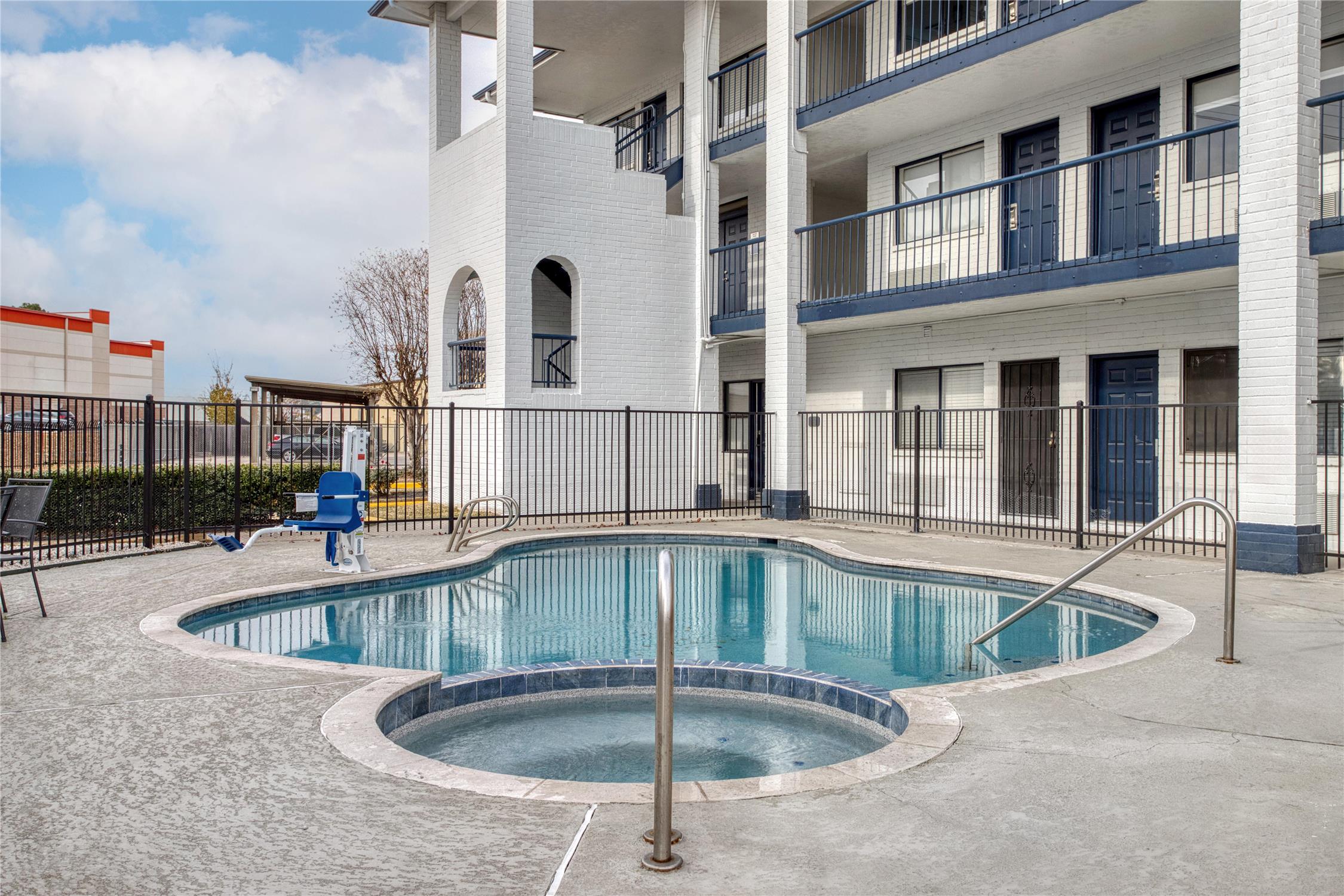 Surestay Hotel By Best Western Spring North Houston 18/22