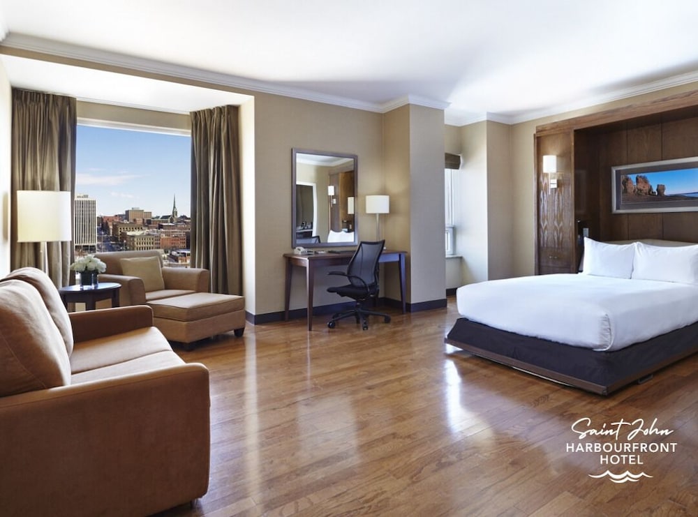 City, Queen Bed