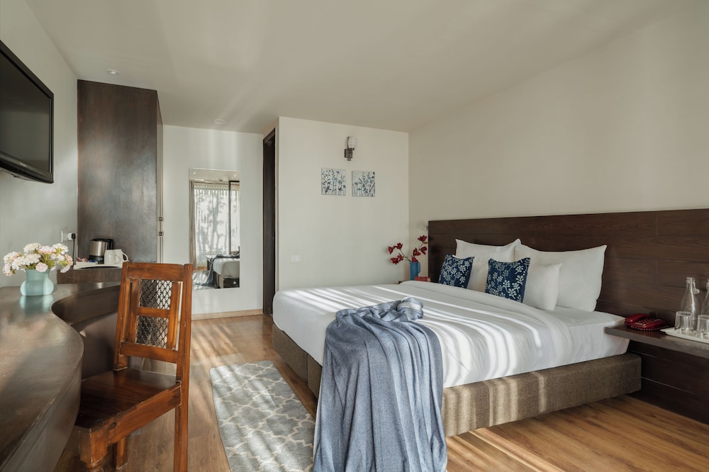 WoodSmoke resort &amp; Spa 10/50