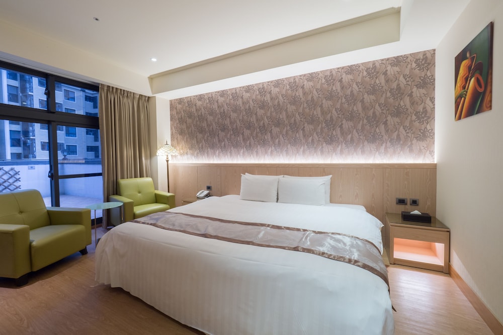 He Ti Hotel 22/50