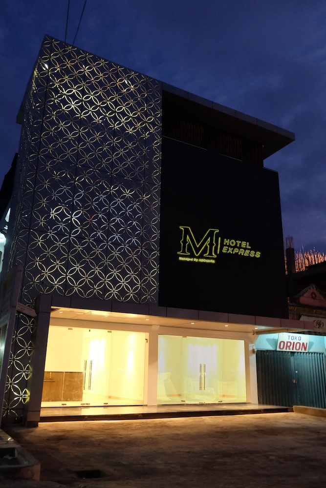 Kyriad Hotel M Sorong 1/21