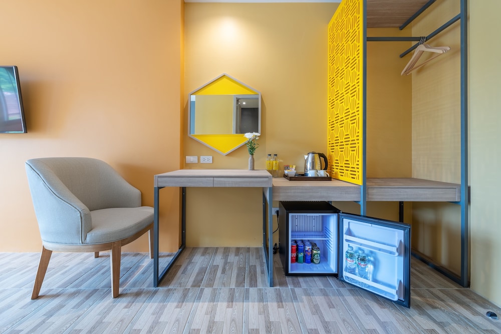 Beehive Boutique Hotel Phuket 38/50