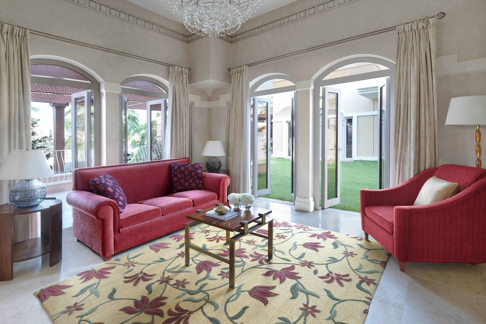 The Ritz Carlton Abu Dhabi Grand Canal 41/63