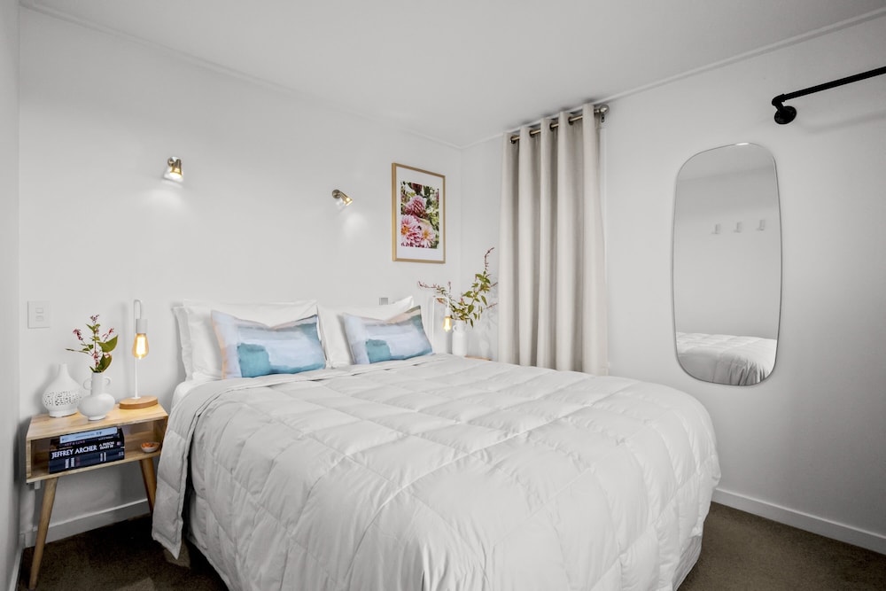 WAKATIPU, SUITE