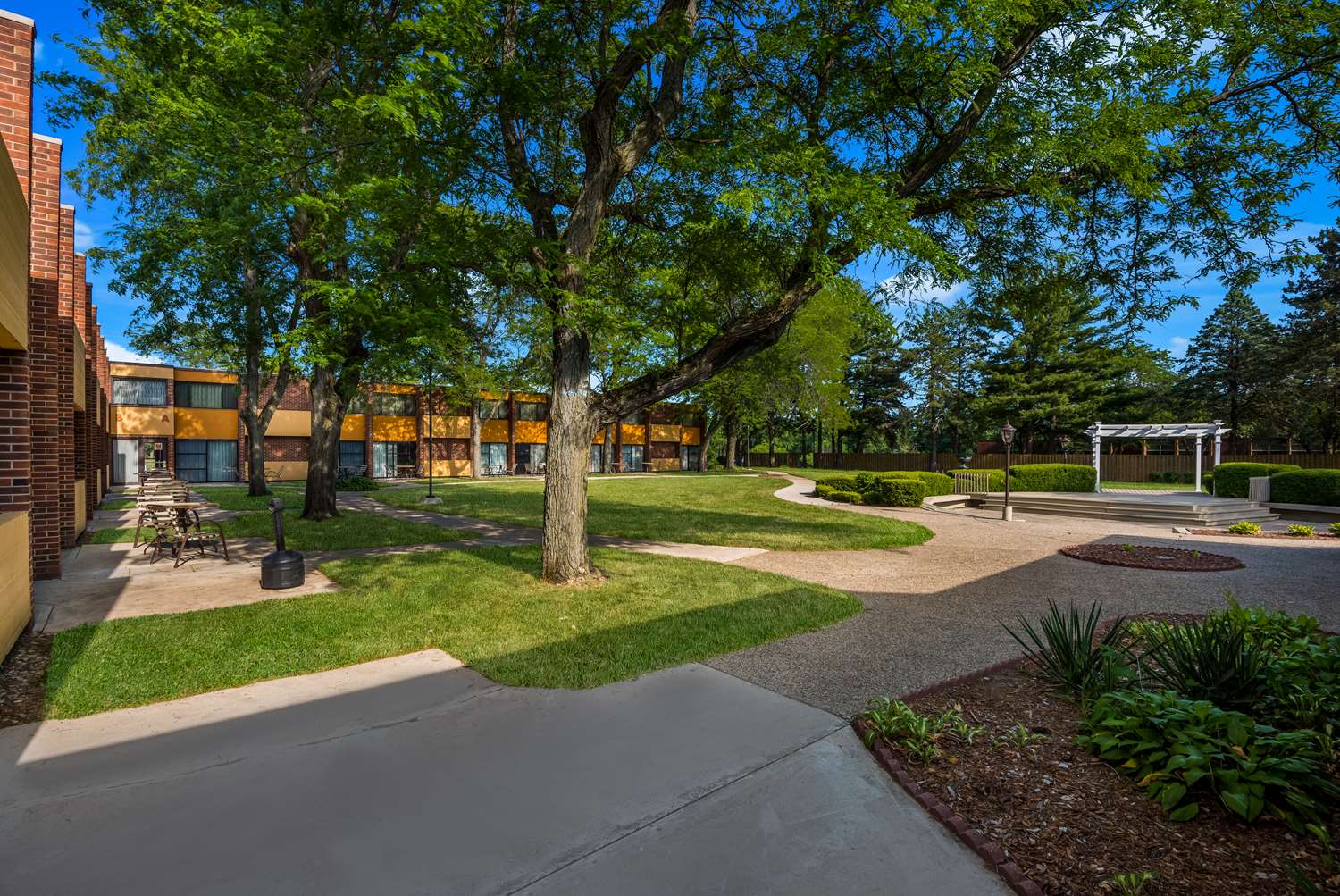 Best Western Prairie Inn & Conference Center 13/13