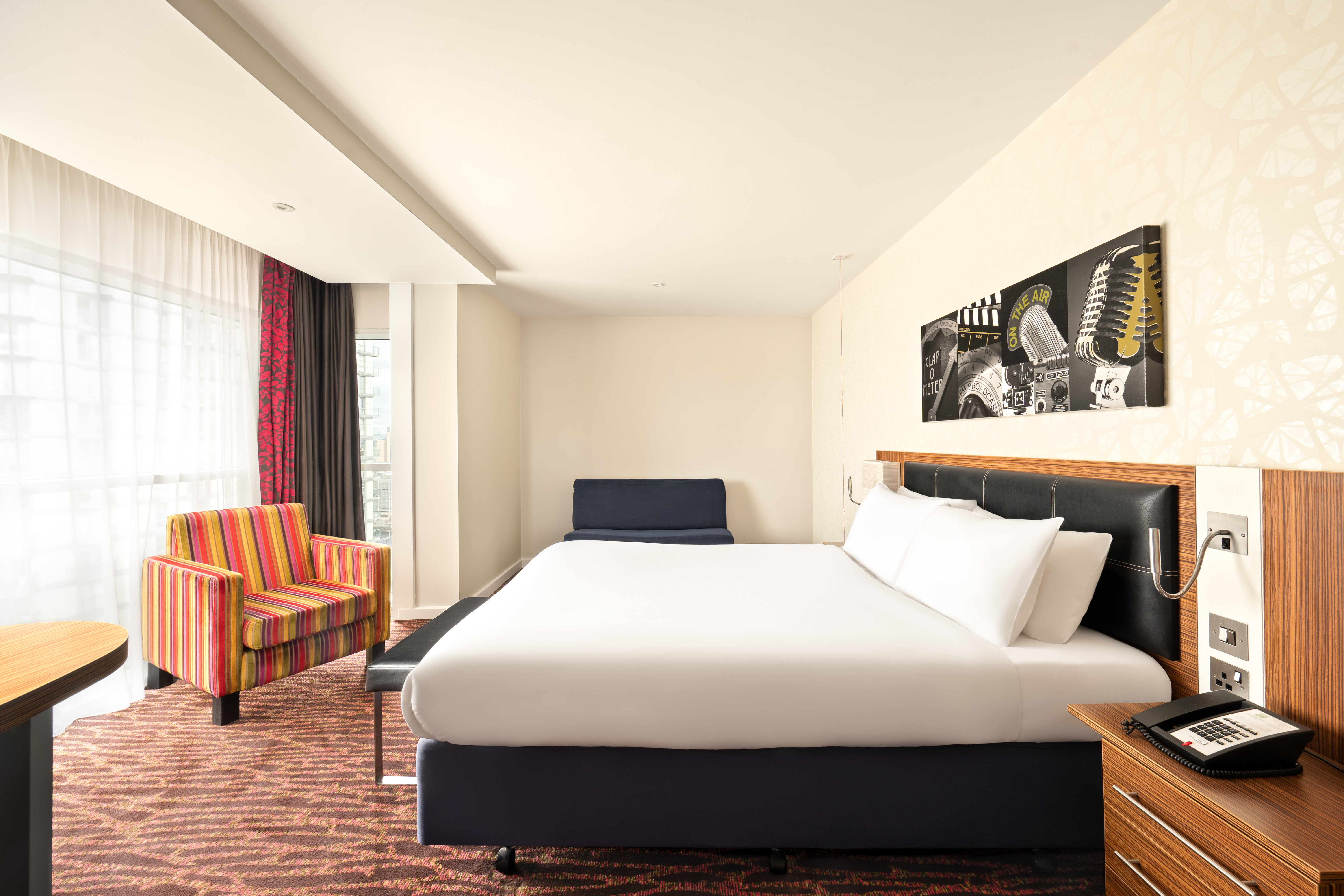 Holiday Inn Manchester Media City Uk 13/50