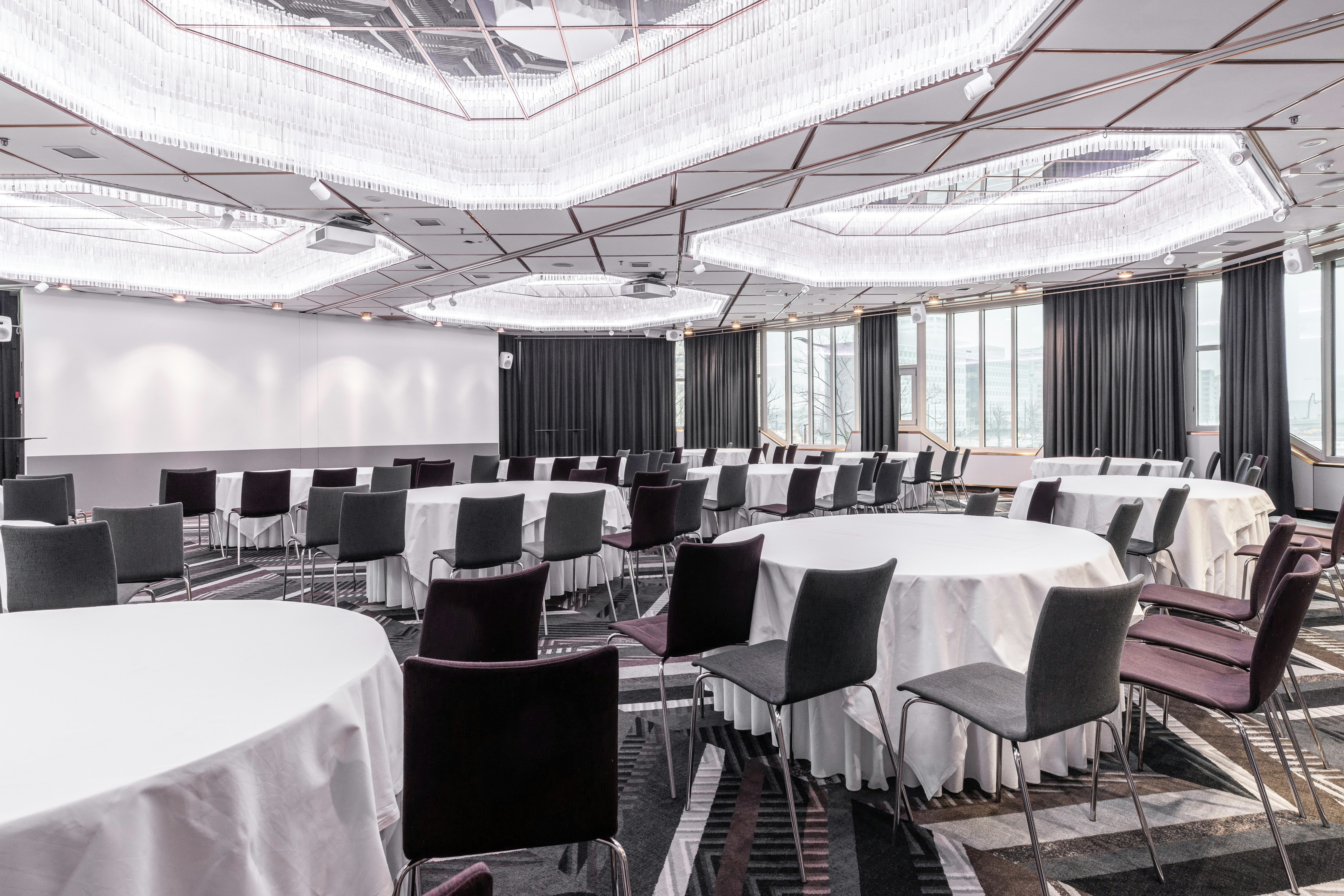 Hilton Helsinki Strand 29/36