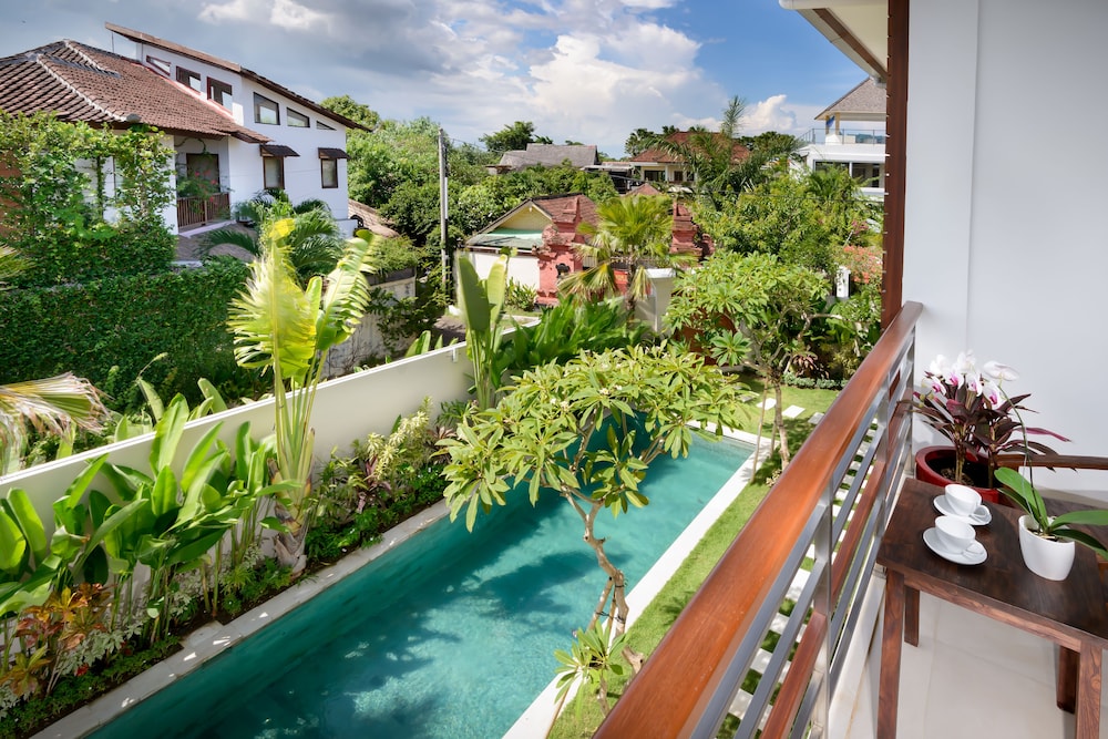 Echo Beach Villa and Apartment 59/65