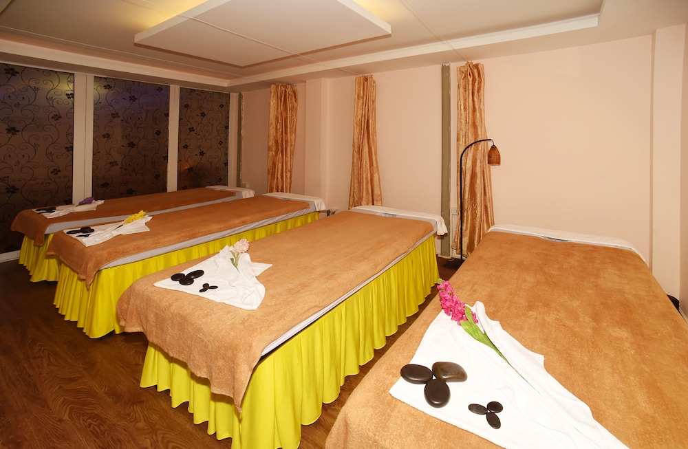 CENTRE POINT HANOI HOTEL 18/62