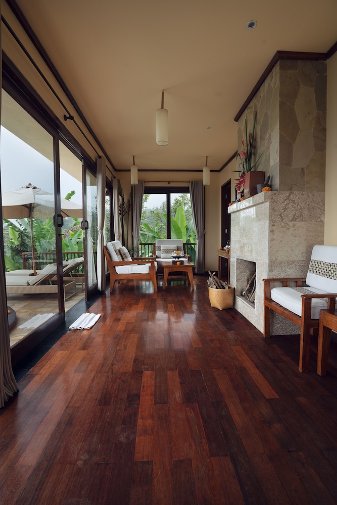 Munduk Moding Plantation 63/78