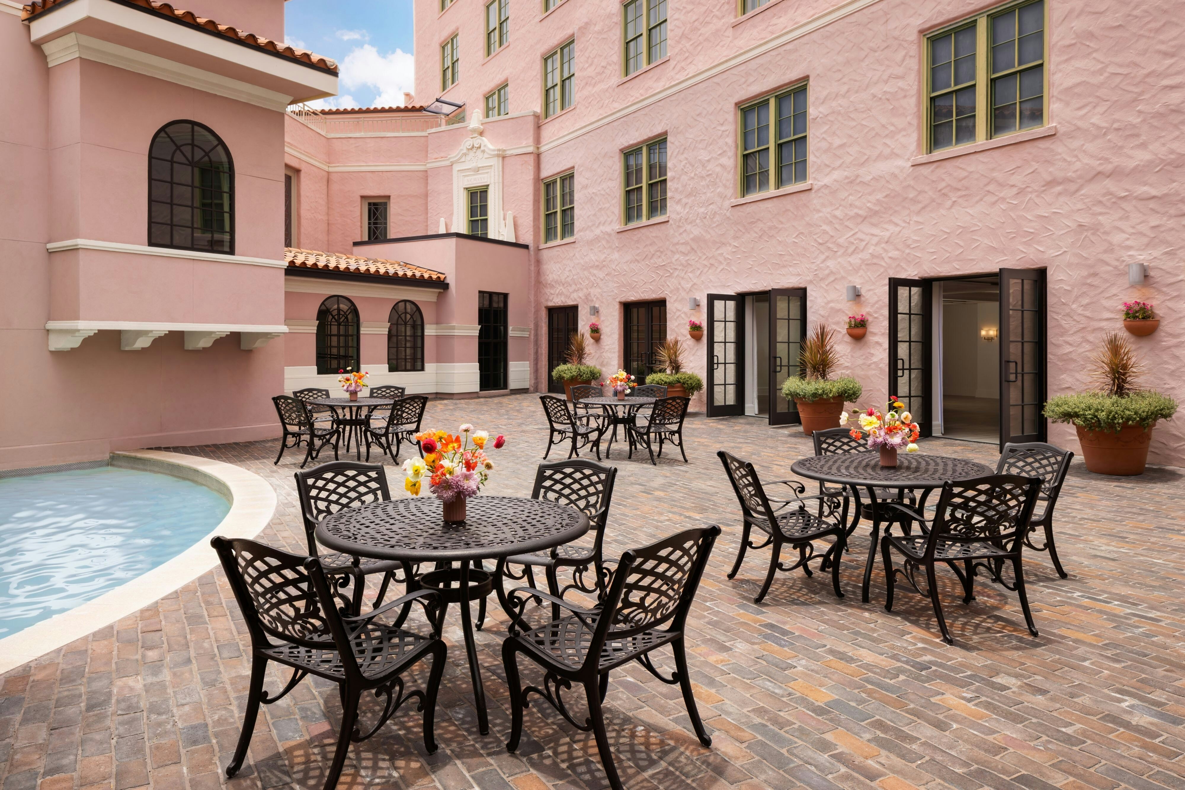 The Vinoy Resort & Golf Club Autograph Collection 21/31