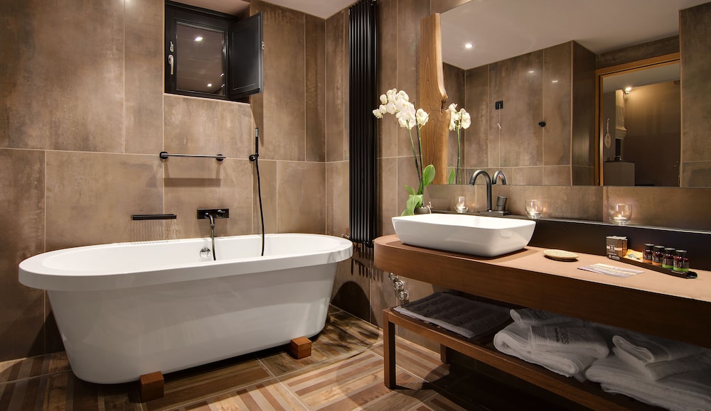 Kores Boutique Hotel & Spa 49/50