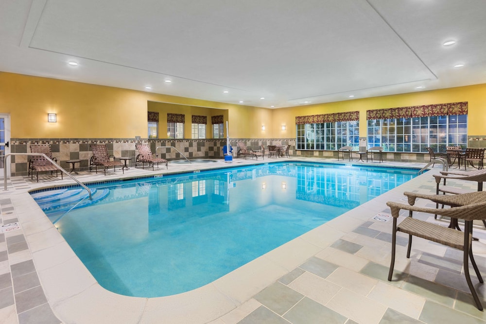 Homewood Suites by Hilton Holyoke-Springfield/North, MA 31/77