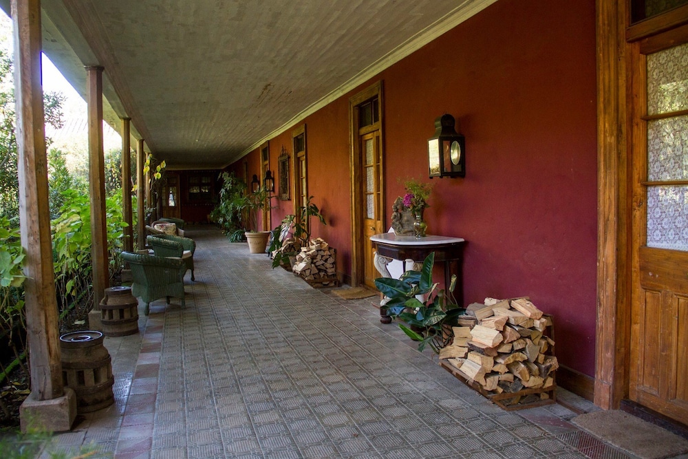 Hacienda Los Lingues Chili 9/73