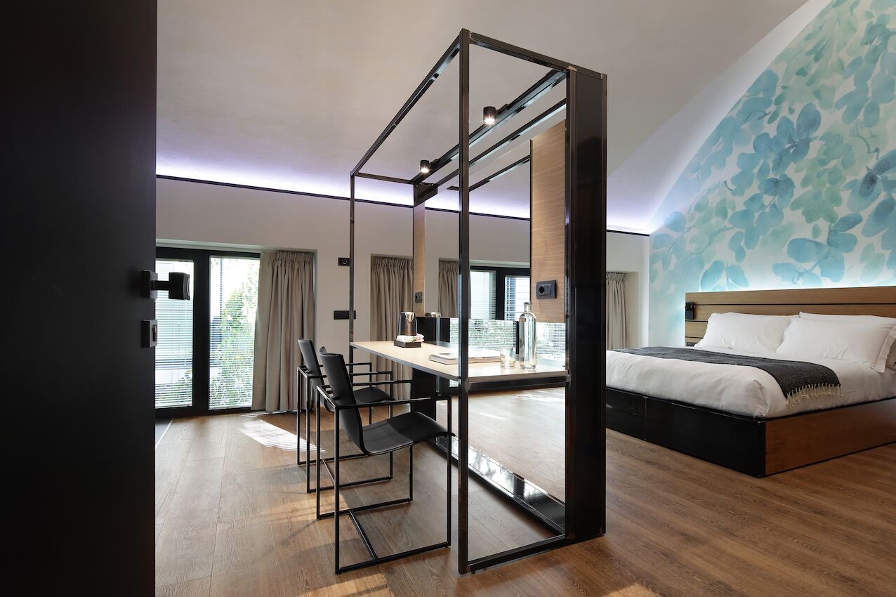 Tower, Deluxe, King Bed