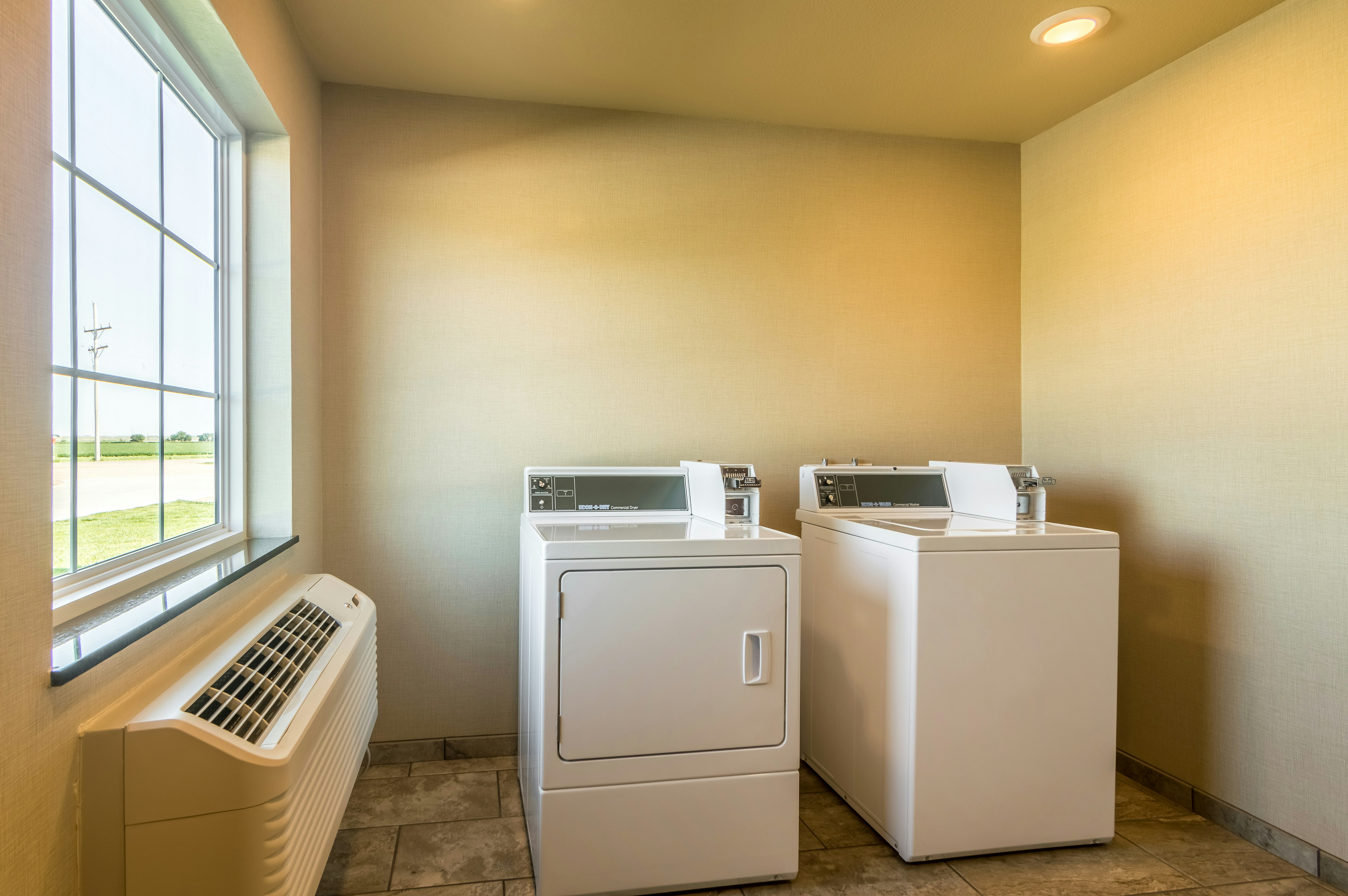 Cobblestone Inn & Suites - Lakin 23/27