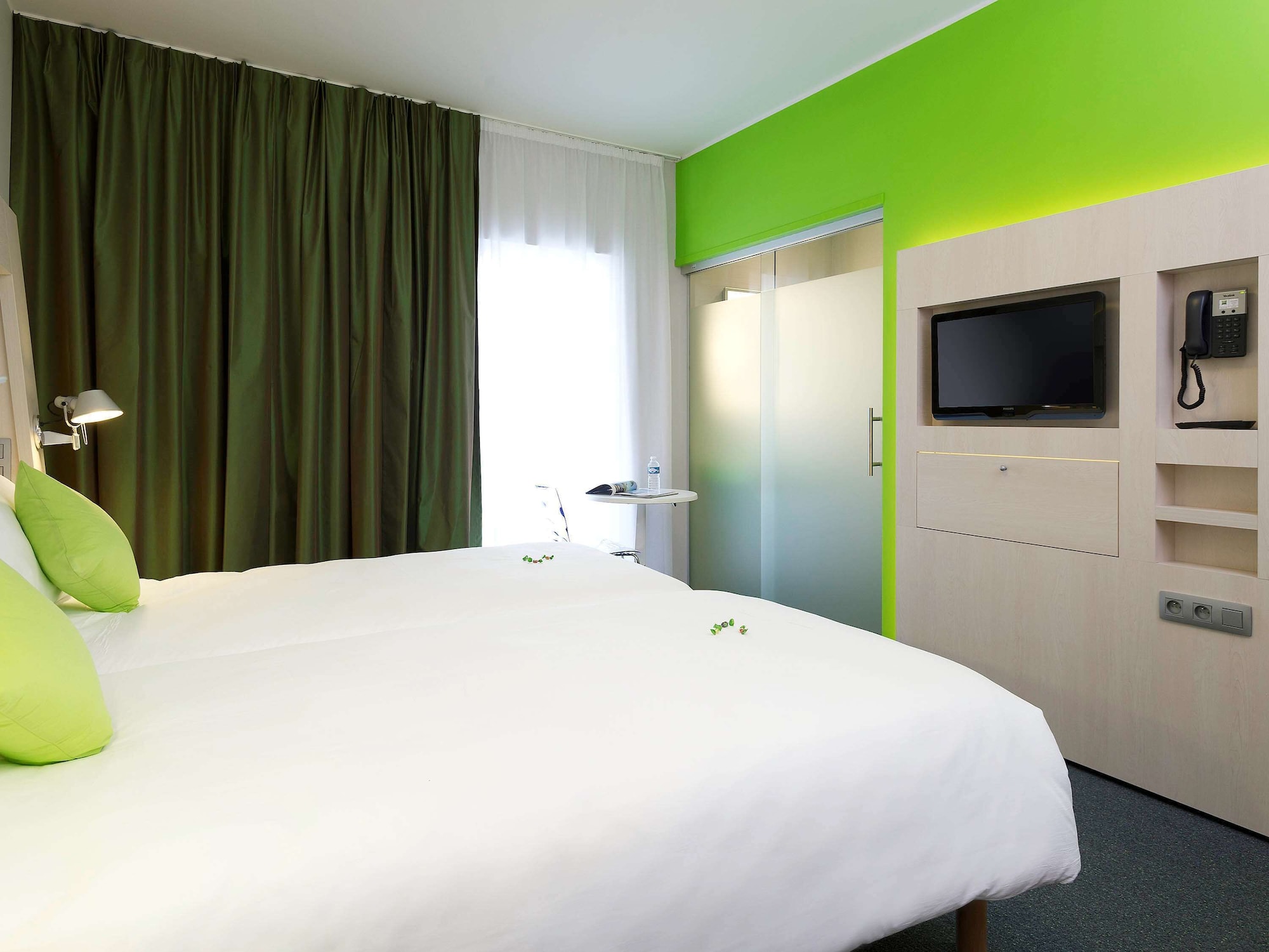 غرفة قياسية بسريرين منفصلين، IBIS STYLES NIVELLES 3/7