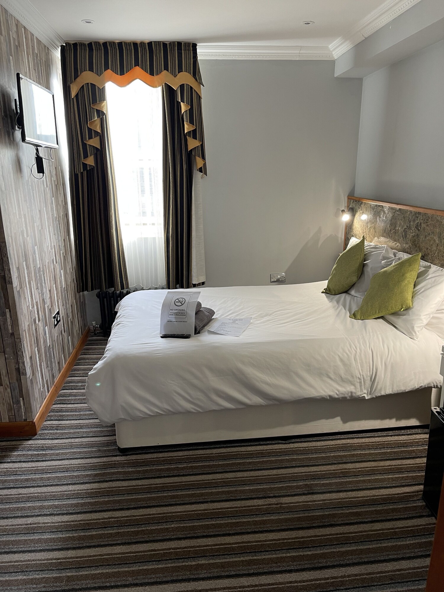 STANDARD, DOUBLE BED