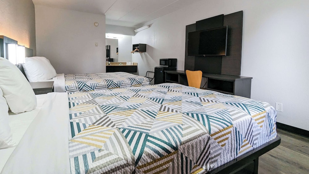 Motel6 Nashua, NH - South 30/55