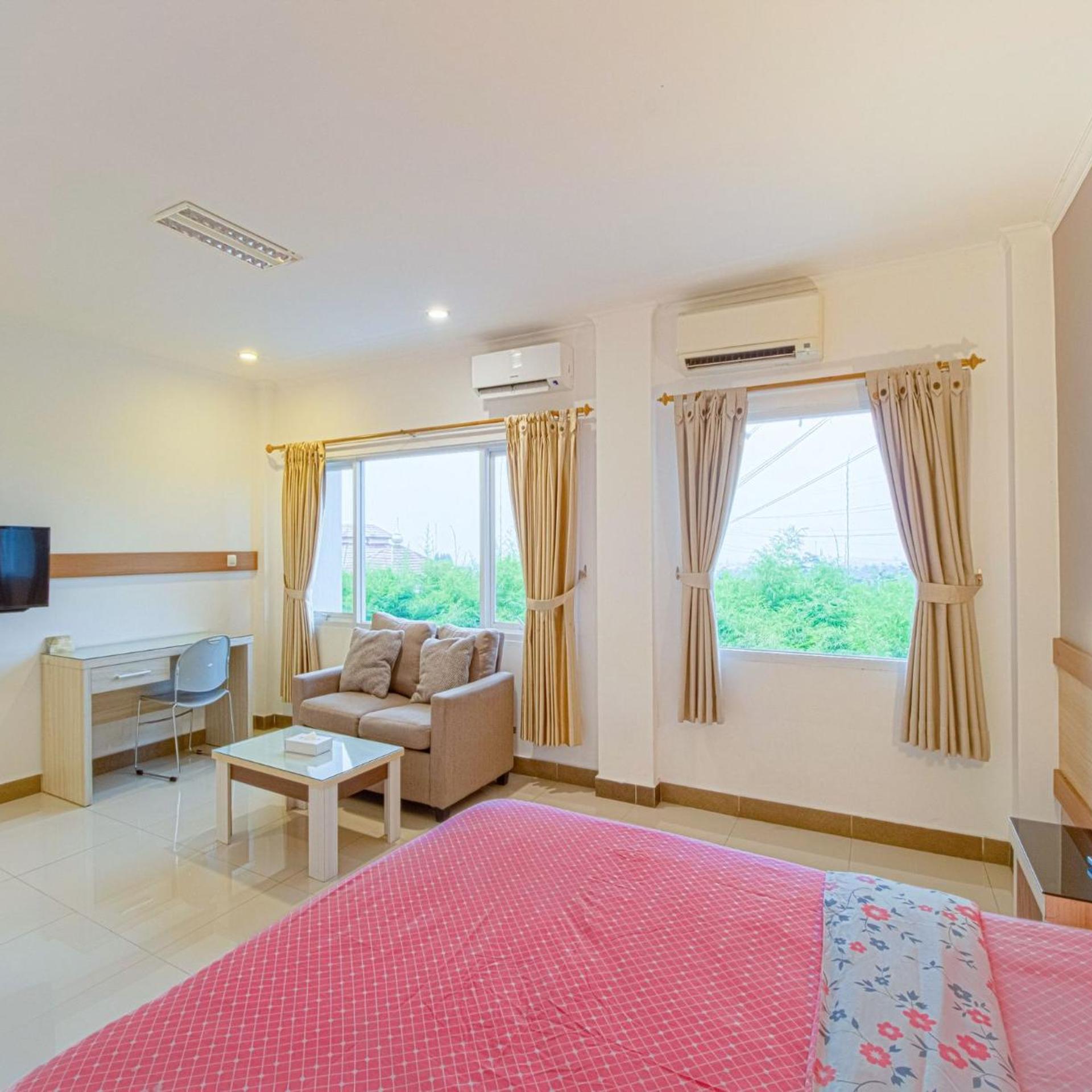 غرفة ديلوكس بسرير مزدوج، Citrus House Com Bogor 7/9