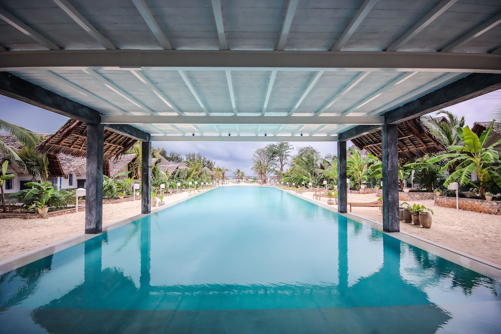 Fun Beach Resort 16/50
