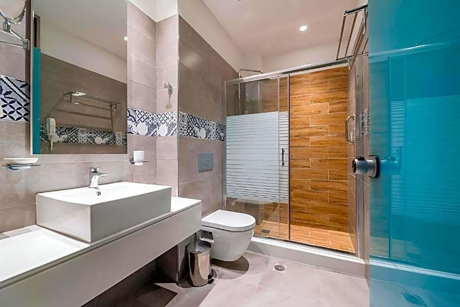 Island Boutique Hotel 52/58