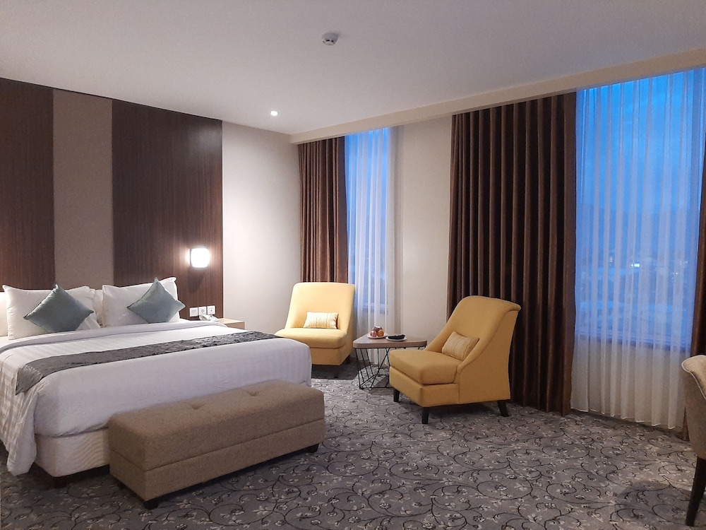 Aston Gorontalo Hotel & Convention Center 24/61