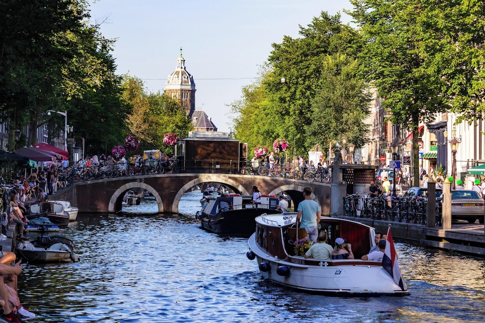 Grand Canal Boutique Hotel 48/58