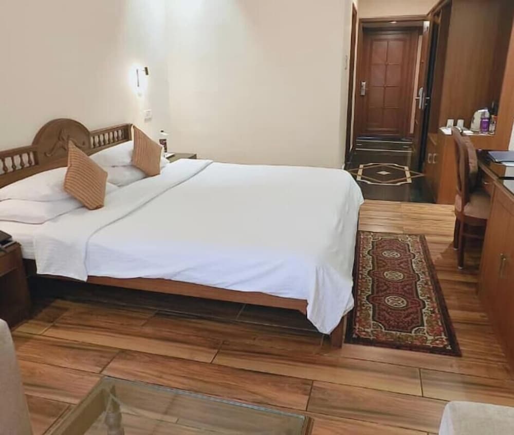 Empires Hotel Paradip 7/34