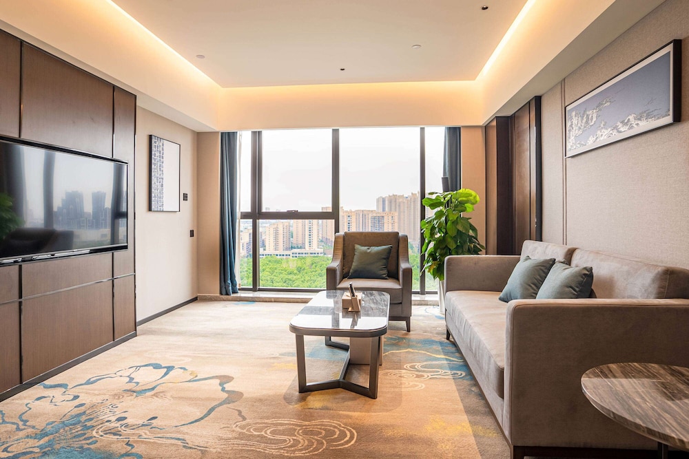 Microtel by Wyndham Songzi 13/16