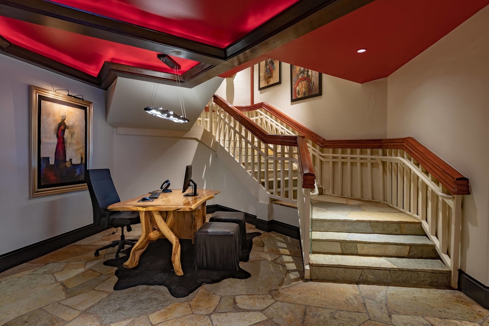 Beaver Creek Lodge, Autograph Collection 40/58
