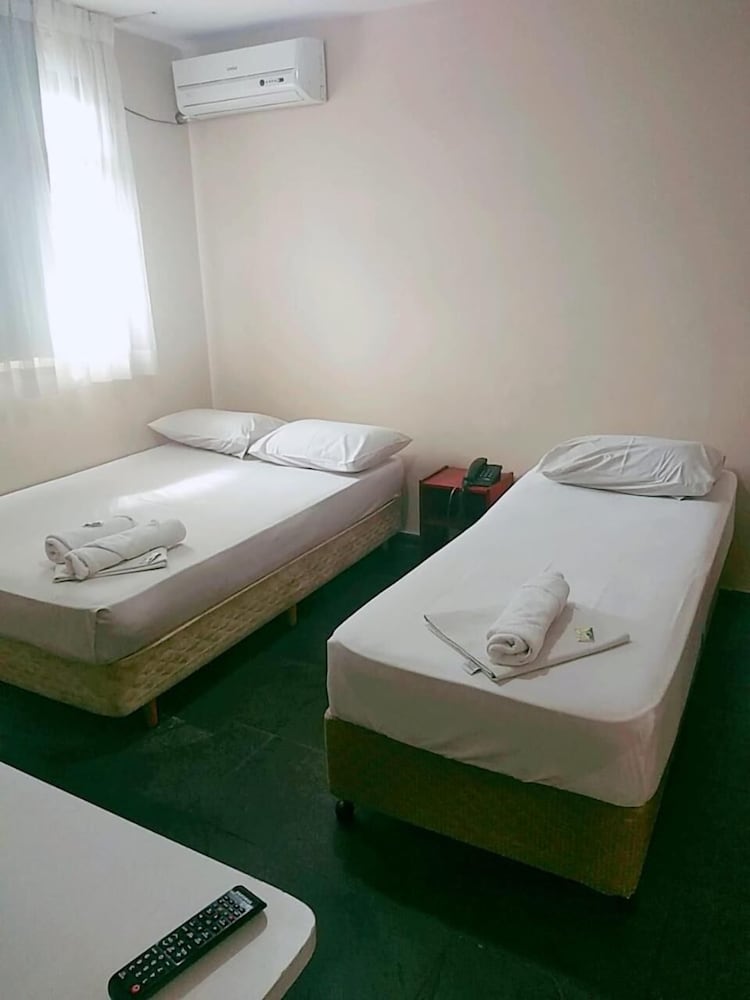 Goias Hotel 12/36