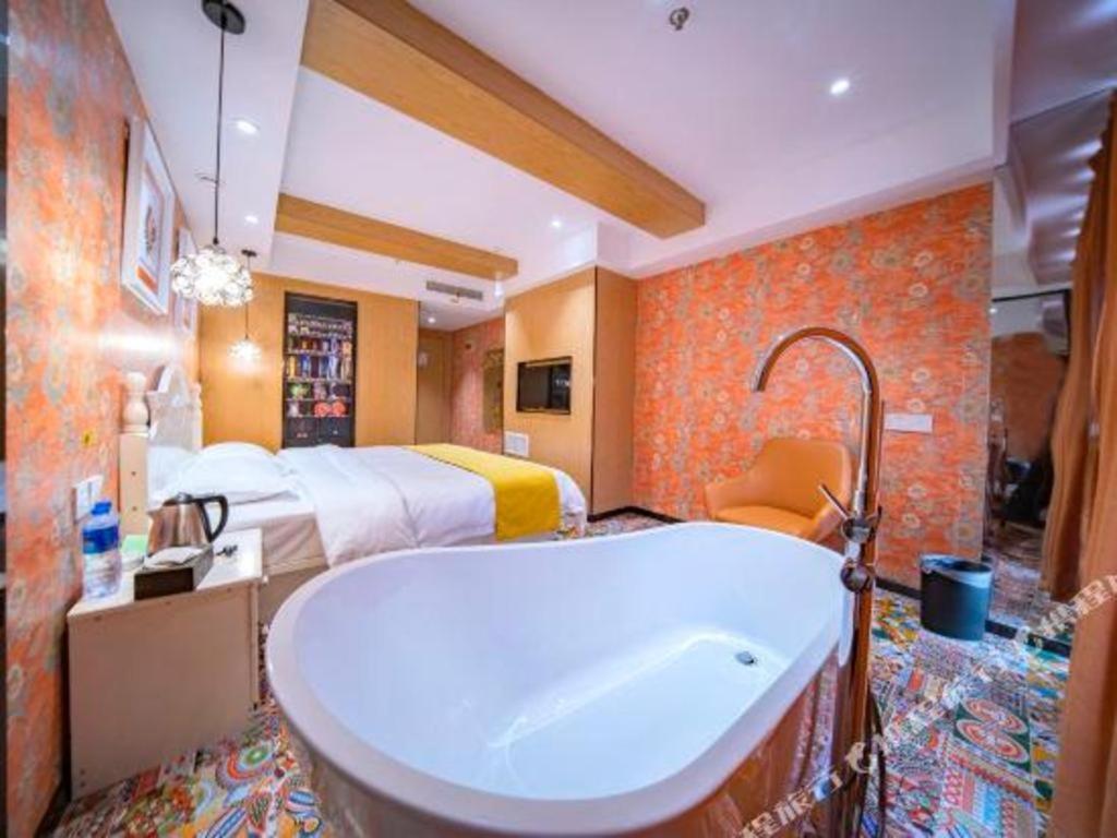 Echarm Hotel (Hefei Changjiang West Road West Qilitang subway station store) 16/53