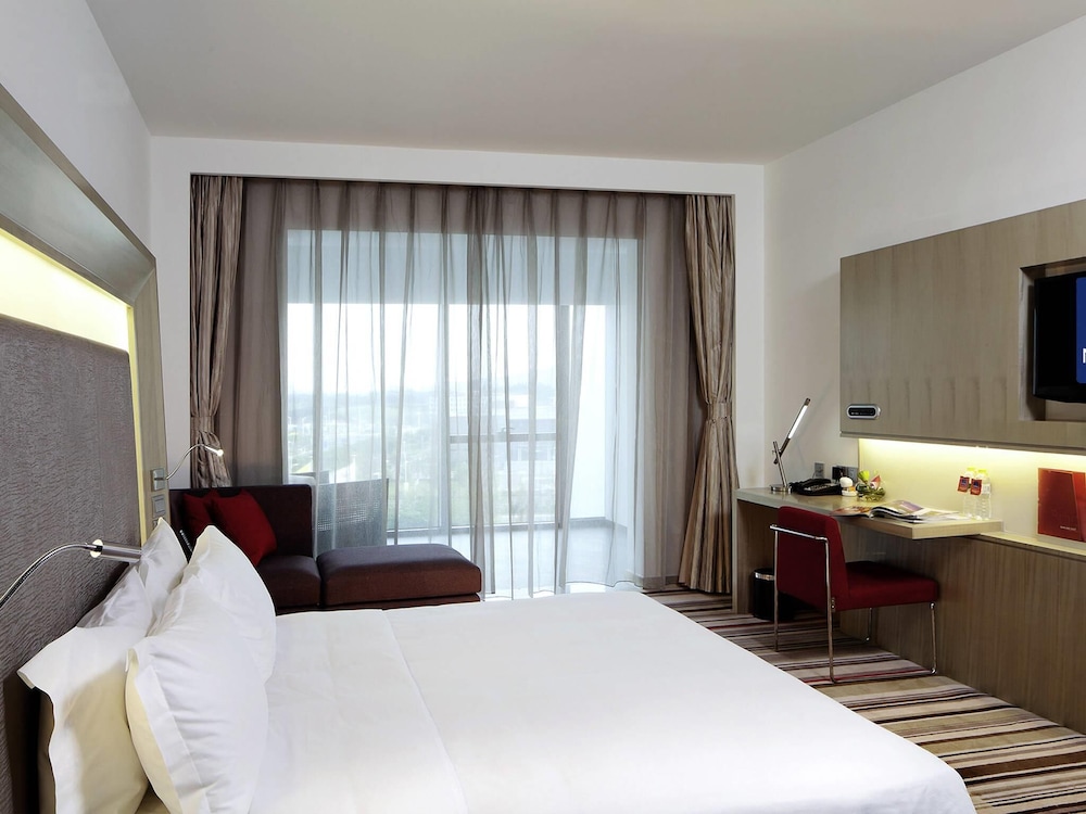 Novotel Nanjing East Suning 20/77