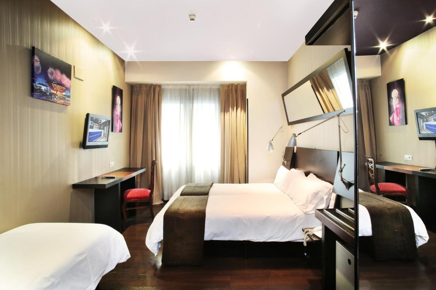 Hotel Avenida Gran Via 24/62
