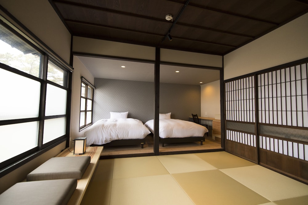 NIHON IRO [VR] 16/50