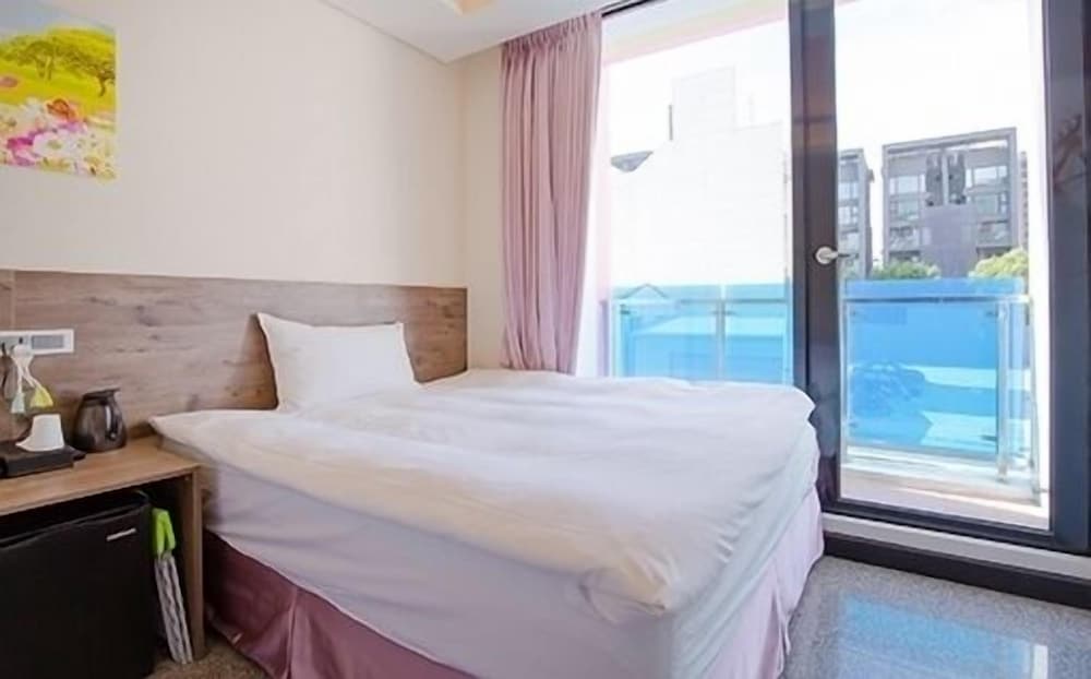 Hotel 99 19/32