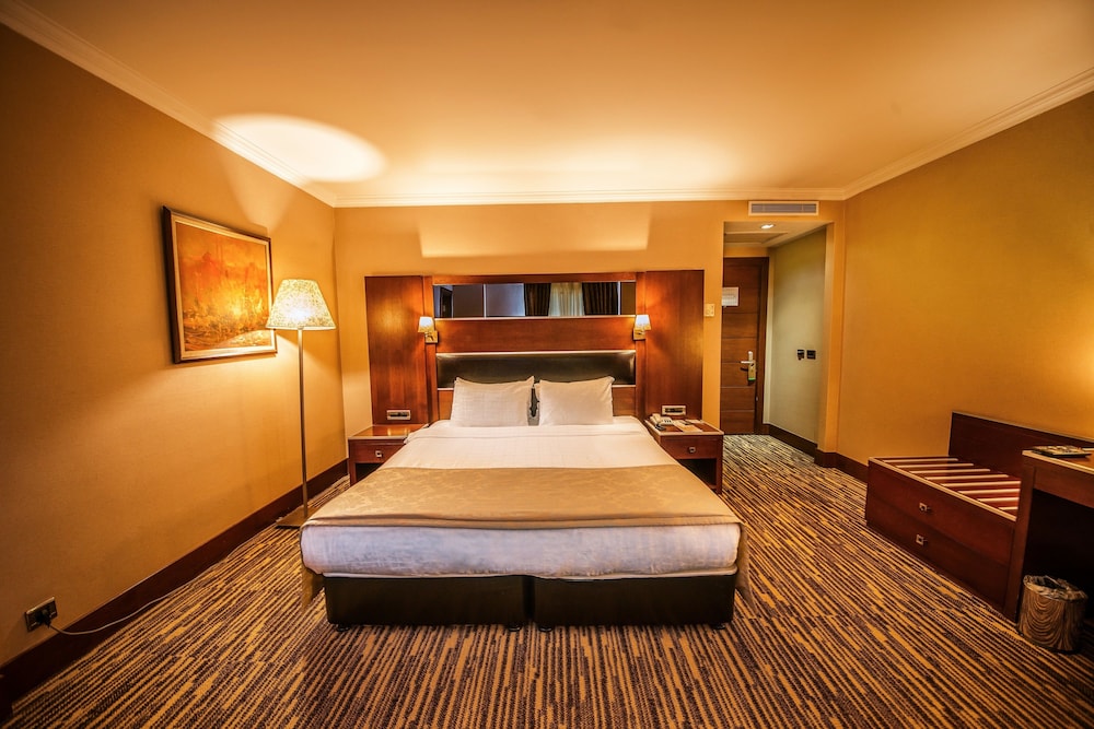 Dream Hill Business Deluxe Hotel Asia 8/26