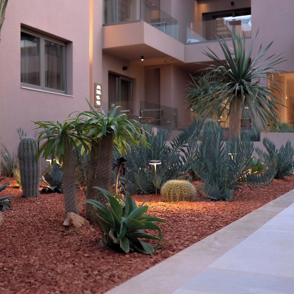 Paralos Venus Suites - Adults Only 82/87
