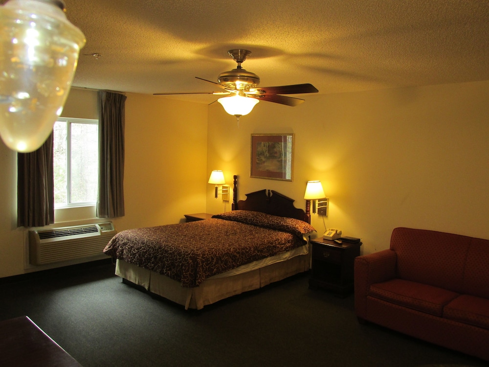 High Falls Hide-A-Way Lodging 14/49