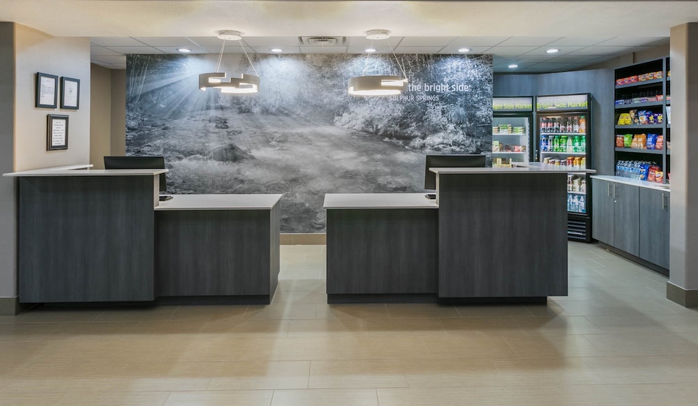 La Quinta Inn Suites By Wyndham Sulphur Springs 4/47