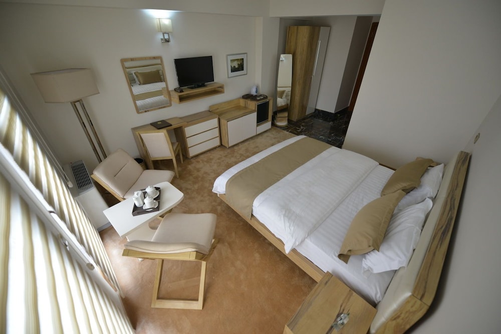 BUSHI RESORT AND SPA HOTEL 18/50