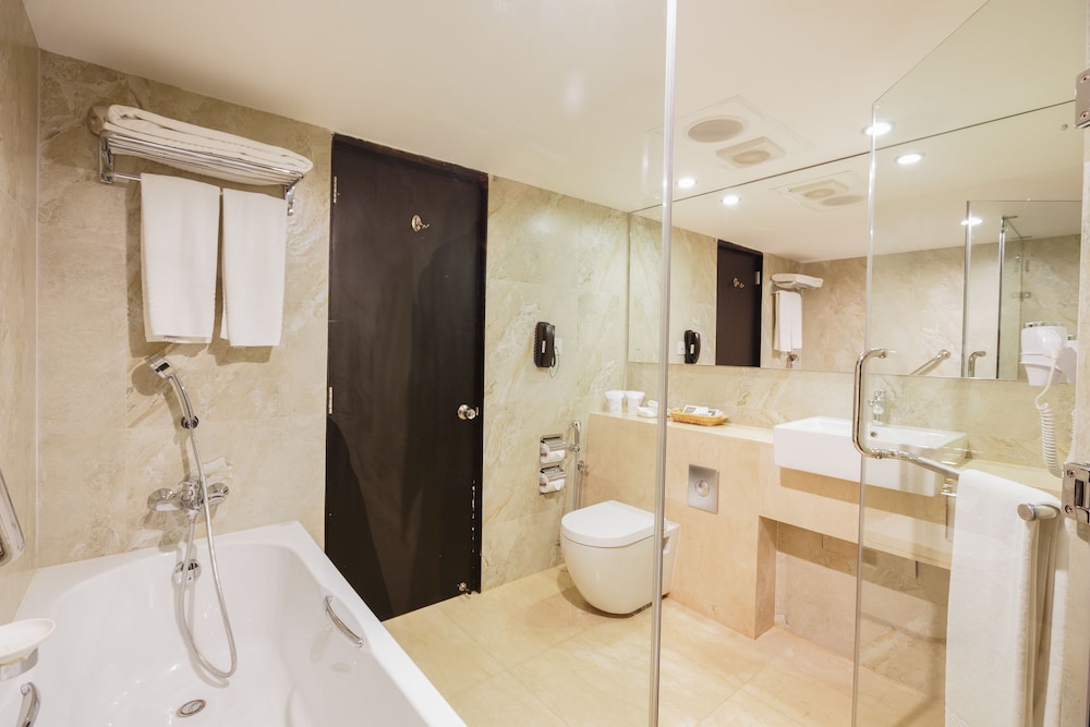 Ramada by Wyndham Colombo 9/46