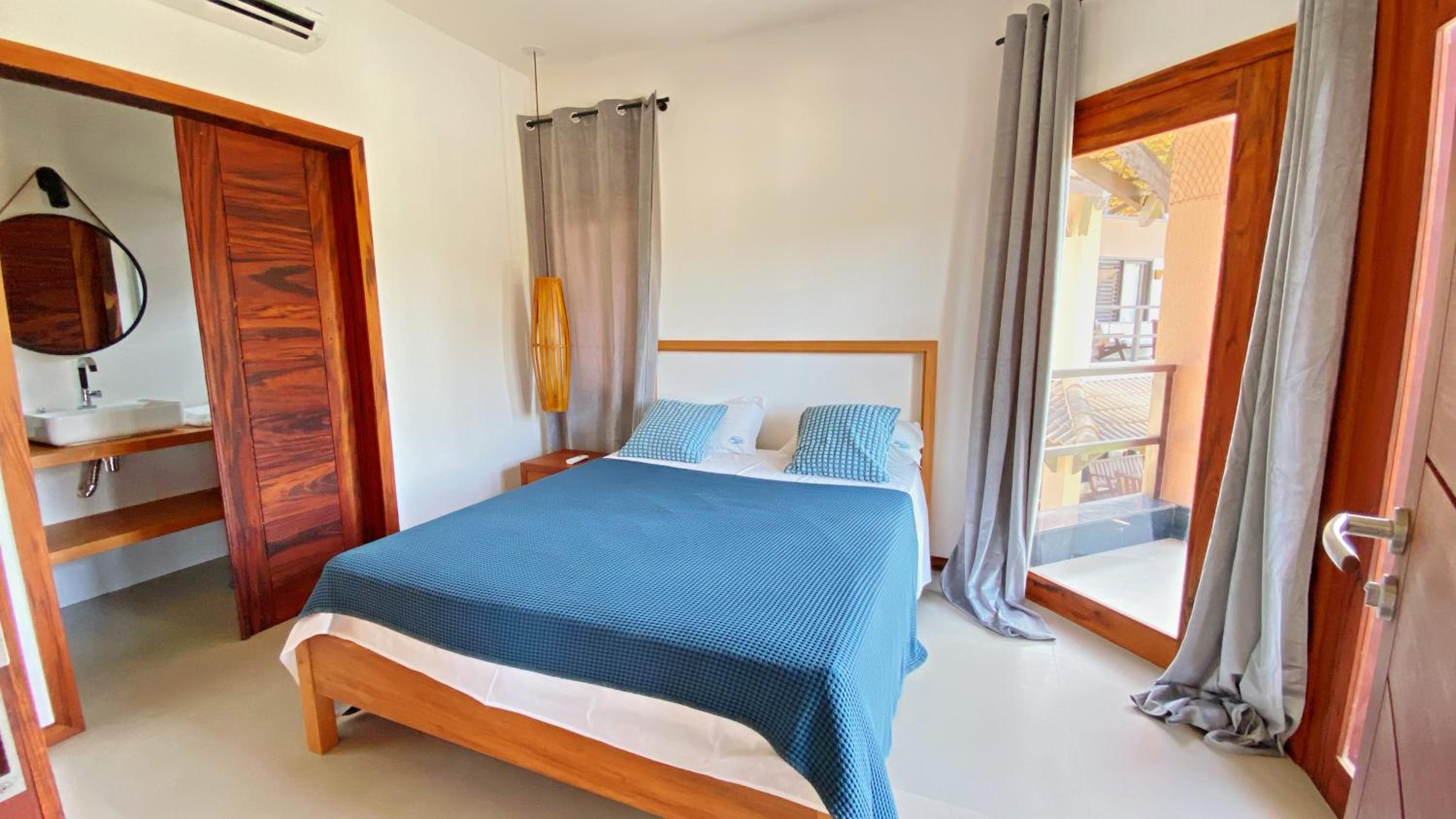 Dream Beach Cumbuco Oceanfront Apartments 14/48