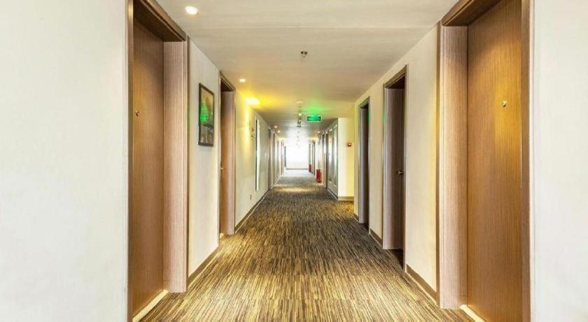 Jinjiang Inn Select (Metro Station Store of Genghis Khan Plaza in Hohhot) 25/48