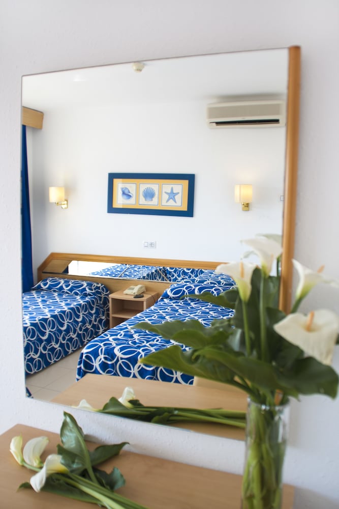 Esplai Hotel 7/33
